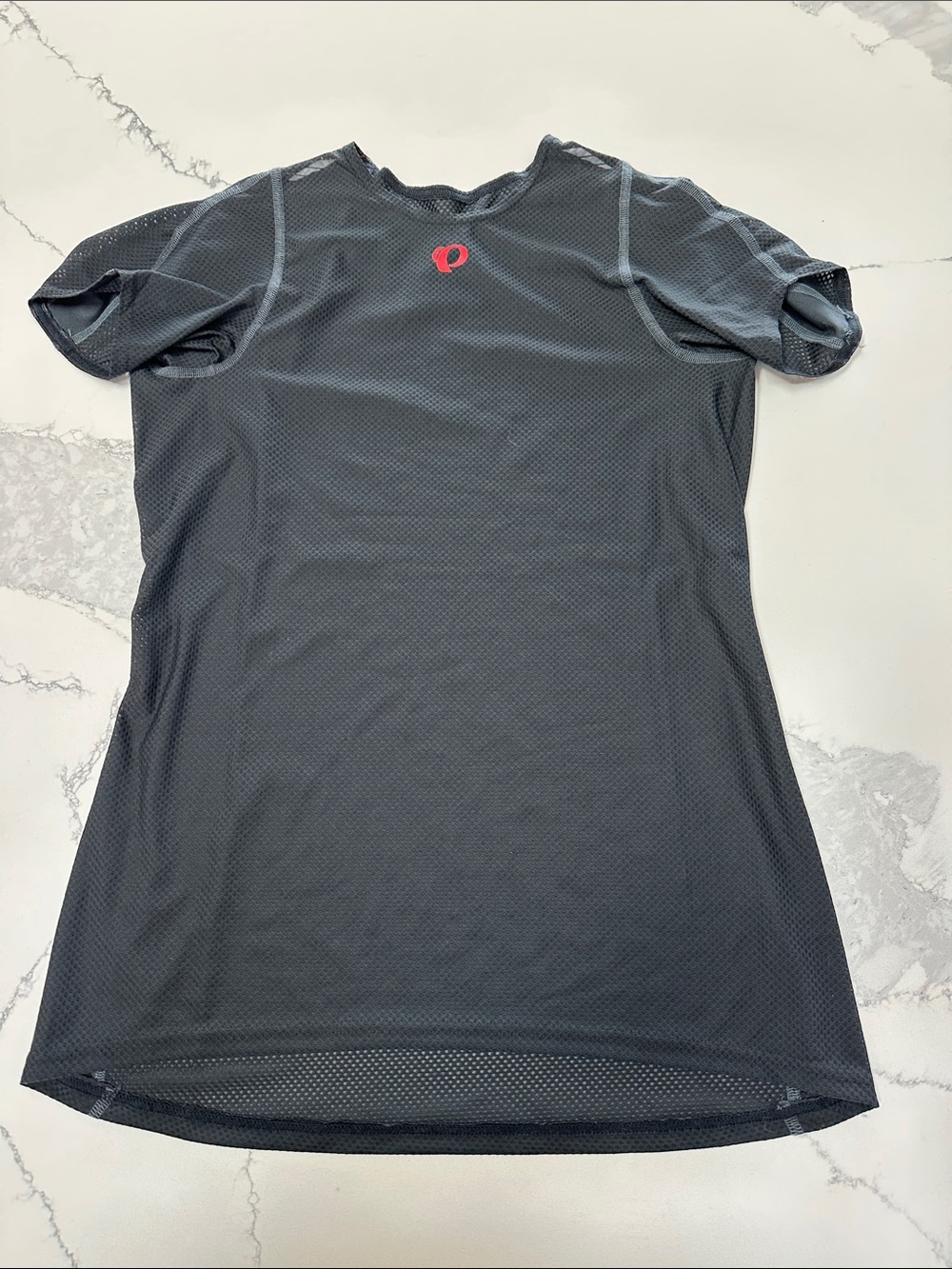 Pearl Izumi Black Short-Sleeve Mesh Performance Top with Red Logo